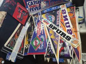 lot 124 image: Sports Pennants and Window Clings, see pictures