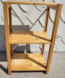 lot 126 image: Pine Bookshelf with Adjustable Shelves
