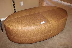 lot 3 image: Faux Ostrich Leather Ottoman - 45W x 31D x 16T