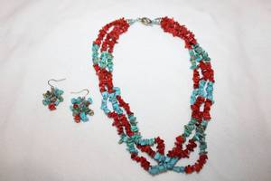 lot 140 image: Faux Turquoise and Coral 3-strand 18L necklace w toggle clasp and matching dangle ear wire earrings