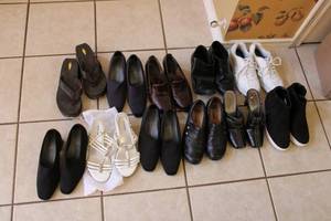 lot 28 image: Womens Shoes Size 7.5 and 8 - Brands Include Madeline, High Lights, Clarks