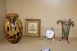 lot 40 image: Home Dcor 13 x 8 Vase, Vintage Strawberry Print, Clock and Cone Vase with Stand