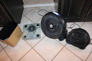 lot 98 image: Two Small Fans, Weight Floor Scale and Trash Bin
