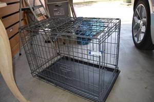 lot 154 image: Wire Pet Kennel - 19W x 30D x 22H