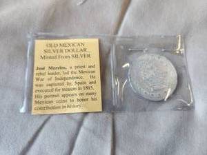 lot 40 image: Vintage Mexican Silver Dollars-Pesos - 1967 coin