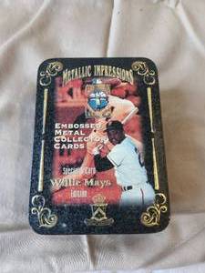 lot 41 image: Cooperstown Collection - Upper Deck Willie Mys Embossed metal collector cards - total of 5 in wrappers