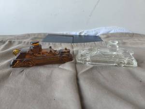 lot 83 image: Vintage Amber and clear glass firetruck candy containers