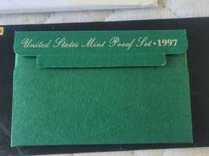lot 114 image: 1997 United States Mint Proof Set