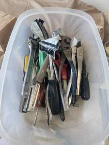 lot 118 image: Selection of tools