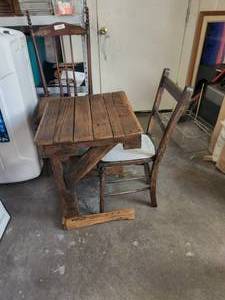 lot 164 image: Vintage wooden desk and chair