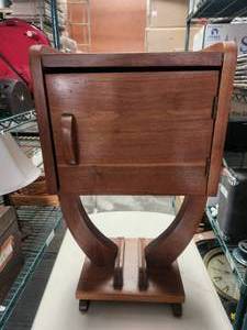lot 266 image: Vintage smokers Pipe cabinet