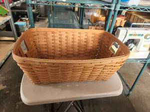 lot 289 image: Longaberger Basket large - 1992