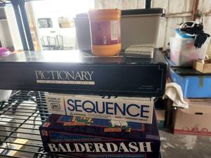 lot 293 image: Selection of games
