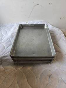 lot 170 image: Selection of 13 by 9.5 sheet pans - total of 15