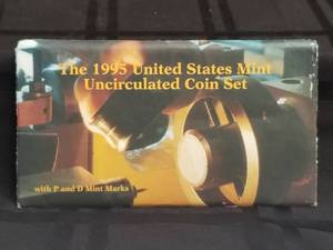 lot 179 image: 1995 United States Mint Uncirculated Coin Set