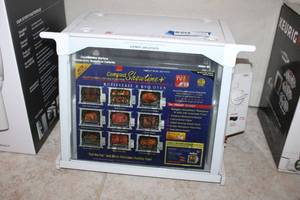 lot 19 image: Compact Rotisserie & BBQ Oven