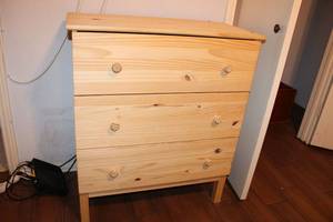 lot 67 image: 3-Drawer Unfinished Pine Dresser