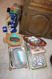 lot 95 image: Disposable Baking Tins, Football Tray, Bamboo Plate Holders, Step Ladder, and Koozies