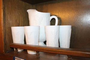 lot 120 image: White Milk Glass Pitcher and 4 Tumblers
