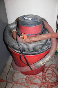 lot 174 image: WetDry Shop Vacuum
