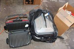 lot 181 image: Large Roaster, Vintage Food Tote, Lean Mean Grilling Machine