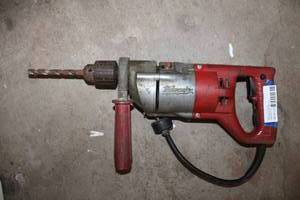 lot 199 image: Milwaukee Heavy Duty Drill