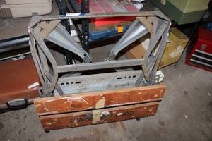 lot 213 image: Folding Work Table