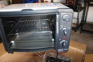lot 241 image: Welbilt Toaster Oven (Looks Unused)