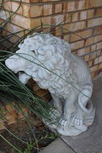 lot 261 image: Outdoor Lion Statue