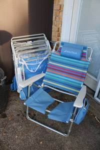 lot 248 image: Set of 4 Nautica Beach Chairs