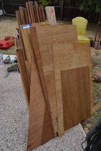 lot 252 image: Wood Pieces