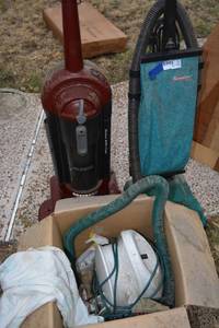lot 253 image: Bissell Carpet Cleaner, Eureka Bagless Vacuum, Hoover Upright Vacuum