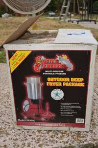 lot 255 image: Outdoor Turkey Deep Fryer