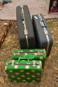 lot 256 image: Vintage Suitcases - Hardcases