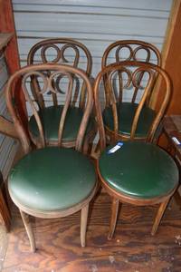 lot 274 image: Set of 4 Round Seat Wooden Parlor Chairs