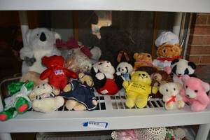 lot 223 image: Teddy Bears Chef Bear, Ty Beanie Baby, Plush Koalas