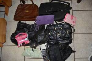 lot 55 image: Purses and Wallets, see pictures