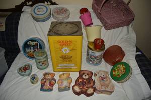lot 12 image: Vintage Tin Collection