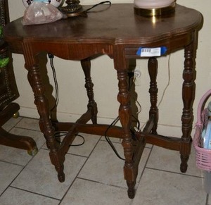 lot 17 image: Vintage Side Table with Base Cross Boards