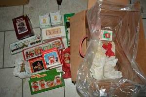 lot 30 image: Christmas Figurines and Candles