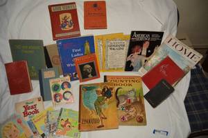 lot 36 image: Vintage Books and Magazines, see pictures