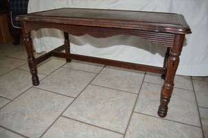 lot 43 image: Vintage Side Table