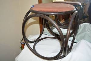 lot 72 image: Vintage Michael Thonet Stool