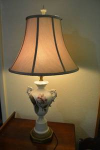 lot 83 image: White Porcelain Table Lamp with Painted Flower