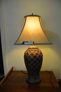 lot 78 image: Red and Gold Pattern Table Lamp