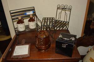 lot 101 image: Vintage Metal Toy Furniture, Cubed Jewelry Box, and little brown jug salt and pepper shakers