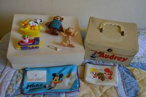 lot 167 image: Vintage Collectibles and Toys