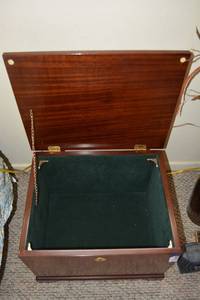 lot 162 image: Felt Lined Wooden Storage Box with Chained Lid, 20W x 16D x 15H