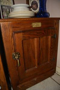 lot 309 image: Vintage WhiteClad Ice Box Side Table 22.5W x 16.5D x 24.5H