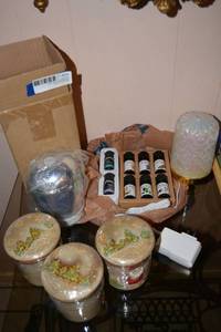 lot 304 image: Oil Diffusers and Oils, Christmas Candles